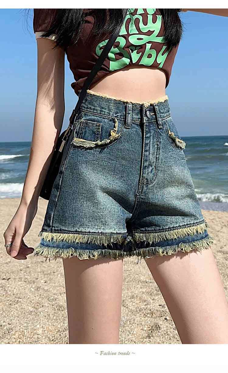 The thin A-line design is versatile 132